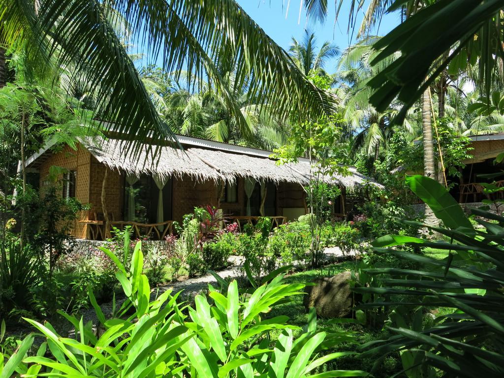 Camiguin Volcan Beach Eco Retreat & Dive Resort Мамбаджао Стая снимка