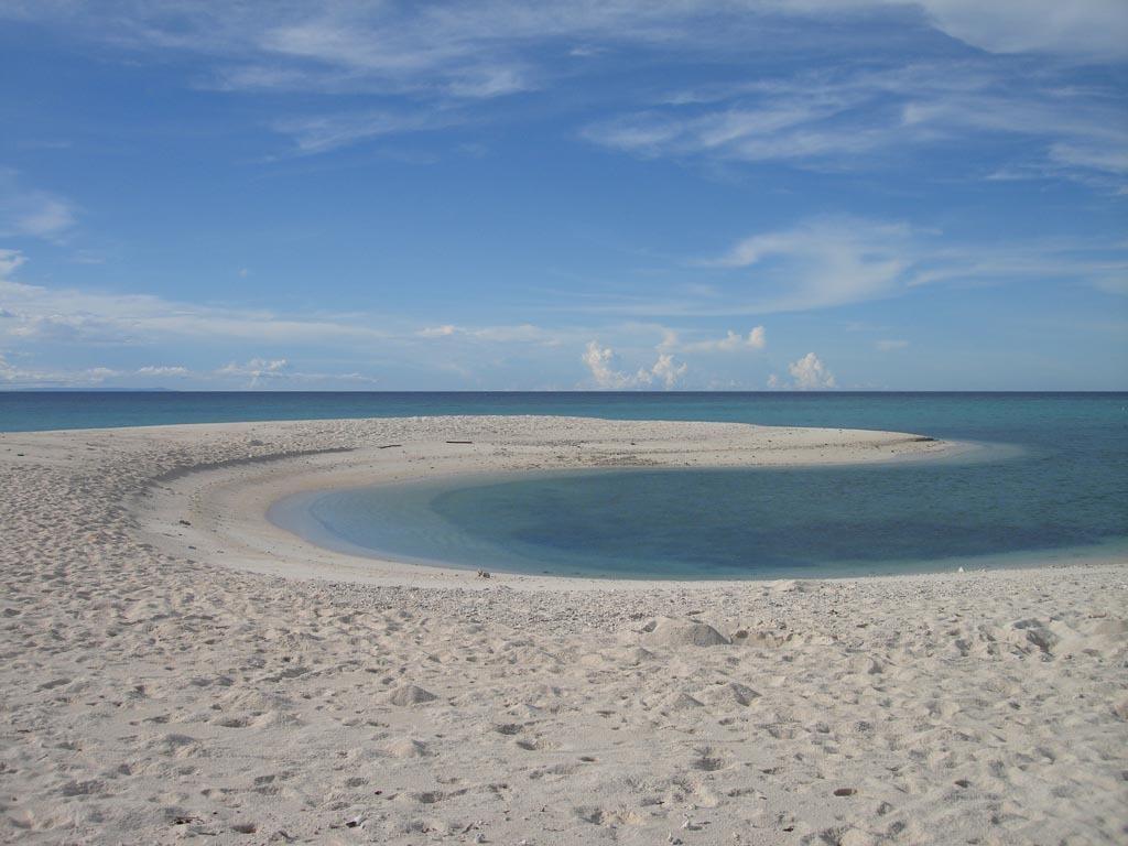 Camiguin Volcan Beach Eco Retreat & Dive Resort Мамбаджао Екстериор снимка