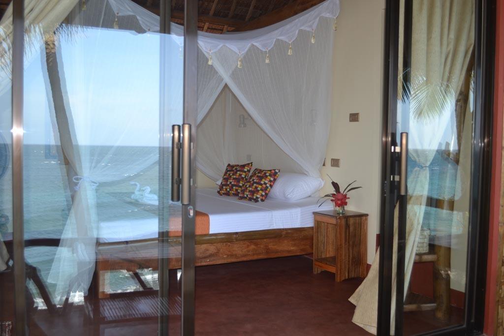 Camiguin Volcan Beach Eco Retreat & Dive Resort Мамбаджао Екстериор снимка