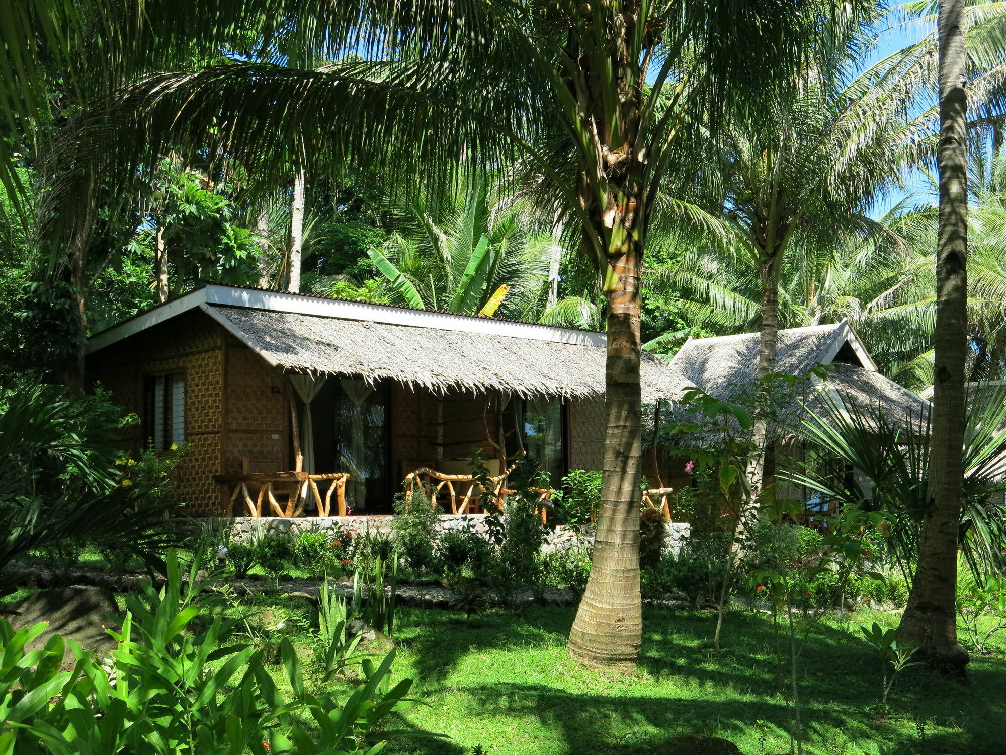 Camiguin Volcan Beach Eco Retreat & Dive Resort Мамбаджао Екстериор снимка
