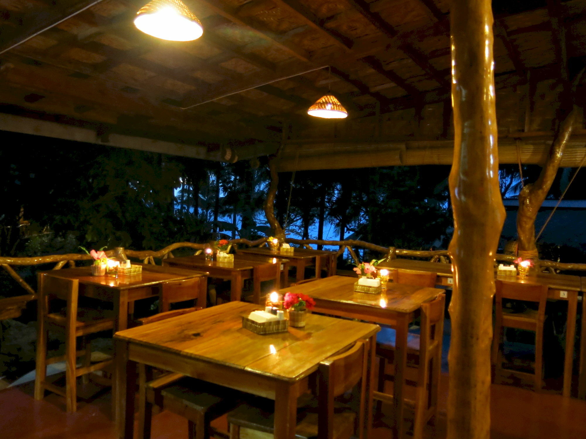 Camiguin Volcan Beach Eco Retreat & Dive Resort Мамбаджао Екстериор снимка